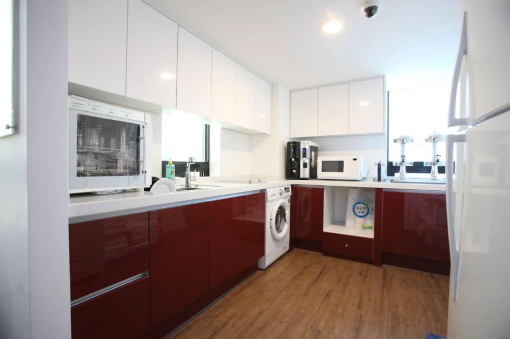 Myeongdong MOM House - photo 14