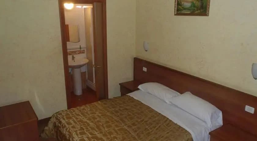Fiesta Accomodation - photo 8