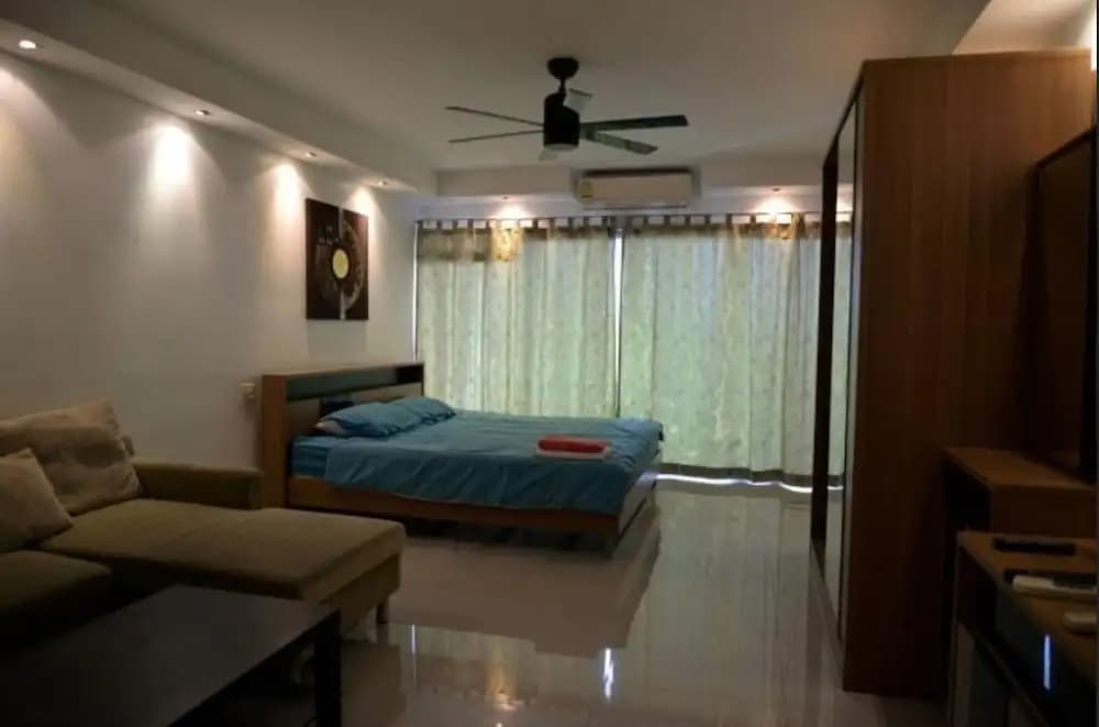 Pattaya Plaza Floor 6 - main photo