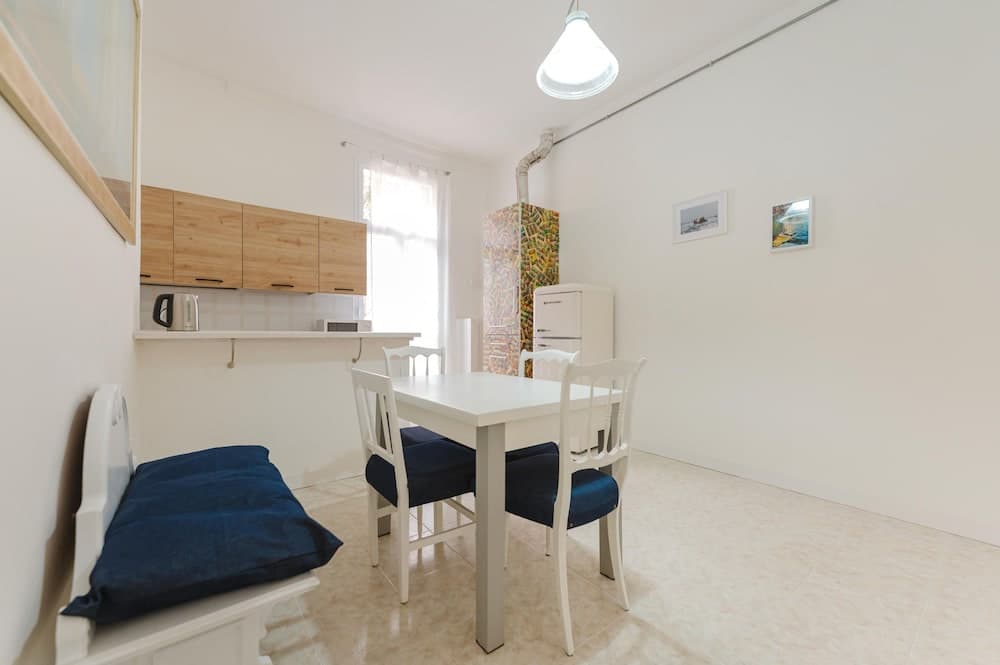 Elisa's Flat - 5 min from Train Station - photo 18