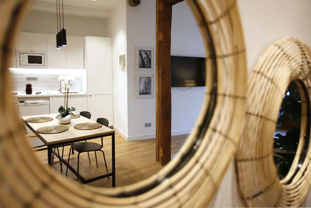 Madrid Centric VI by Madflats Collection - photo 19