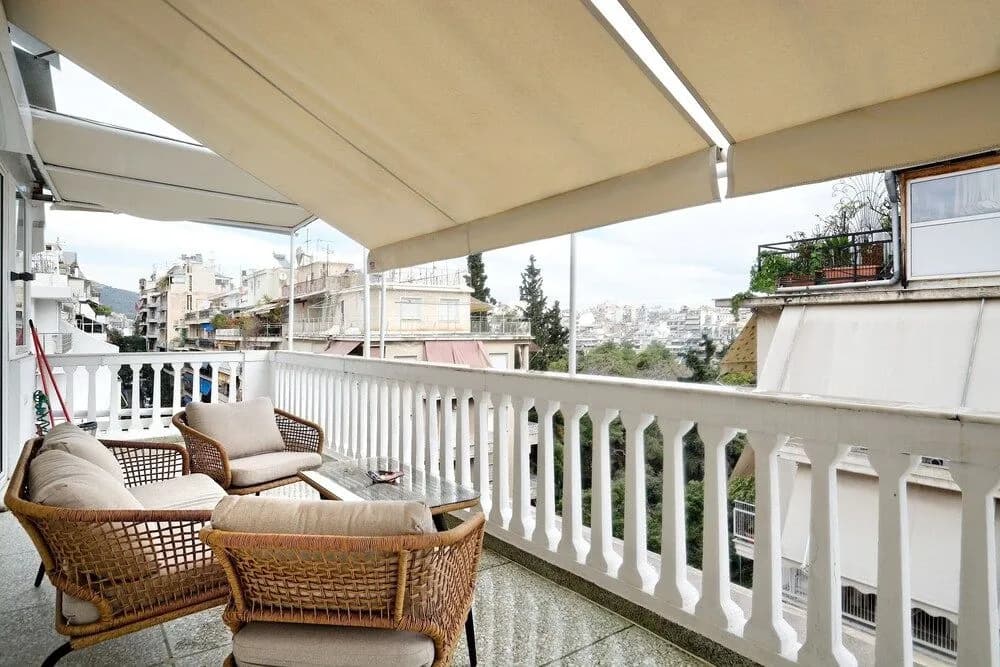Jade's and Tala's Apartment - Acropolis View - photo 15
