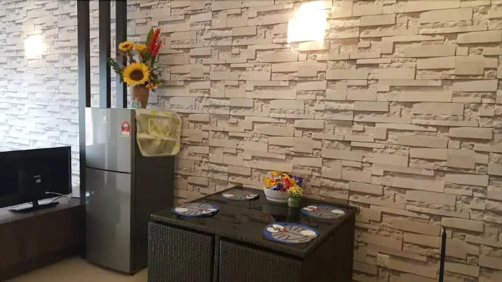Bayou Lagoon Themed Apartment - photo 2