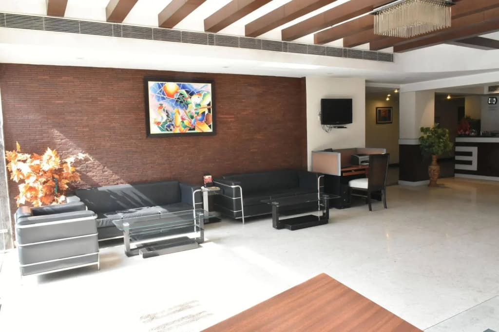 Hotel Impress By Rmr Hotels - photo 11