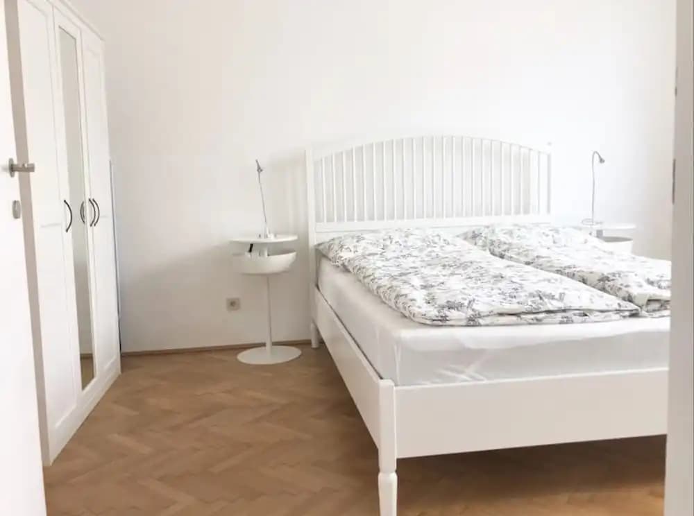 Lovely Apartment directly at Naschmarkt - photo 5