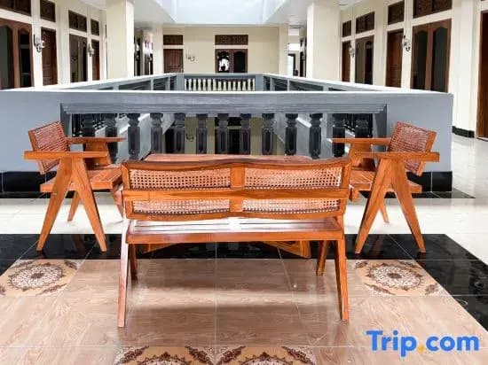 Urbanview Noja Guest House near Living World Denpasar - photo 4
