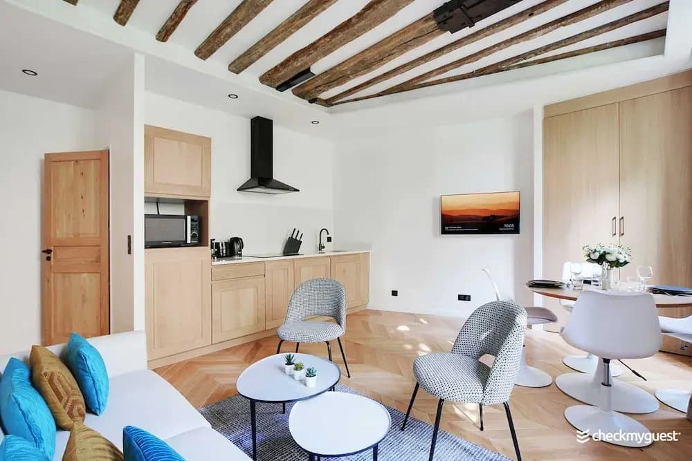 Magnificent Apartment in Le Marais - photo 8