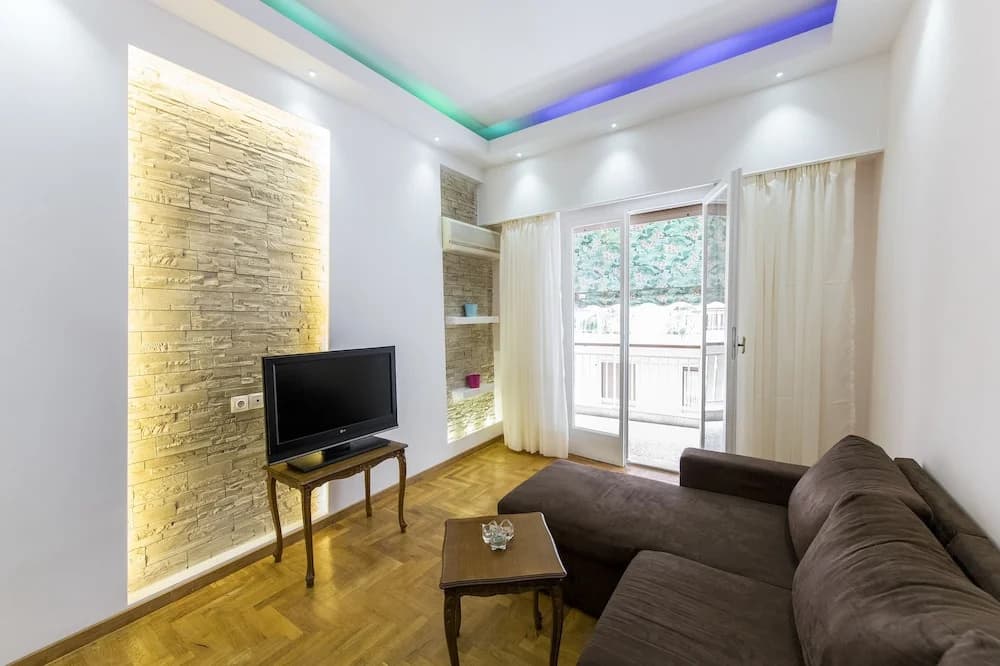 Skouze Hill Nest - photo 4
