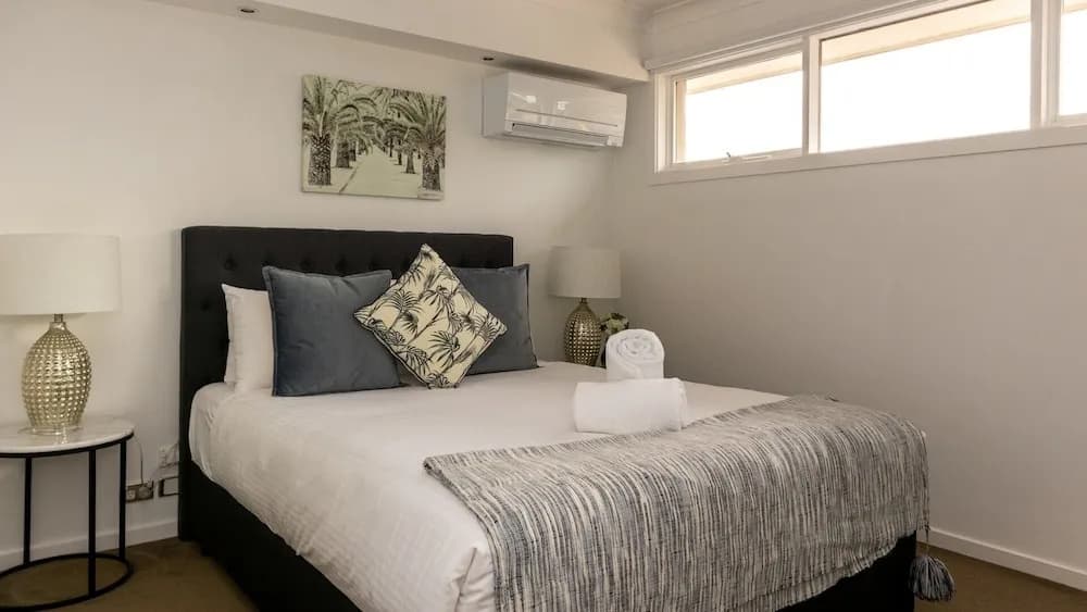 Brighton House - photo 4