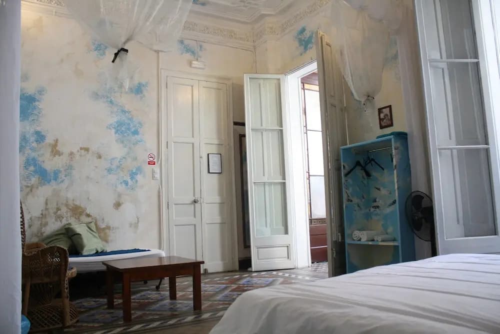 Bed & Art Barcelona - photo 4