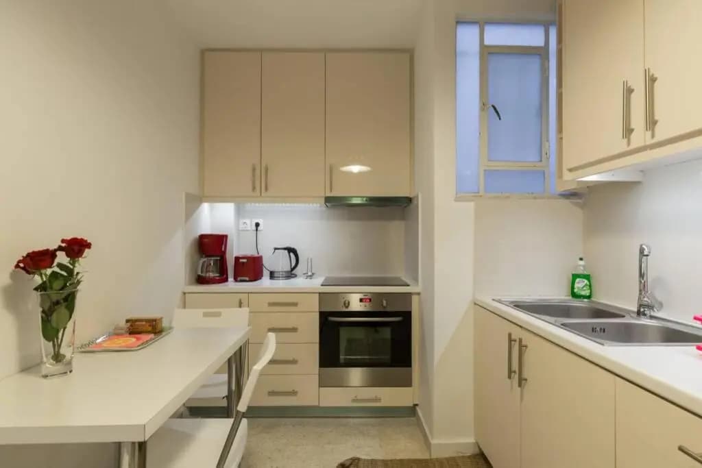 Veni Syntagma 5th Floor 2Bdr Apt - photo 16