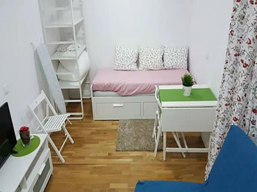MC YOLO Apartamento Museo Reina Sofia - photo 2