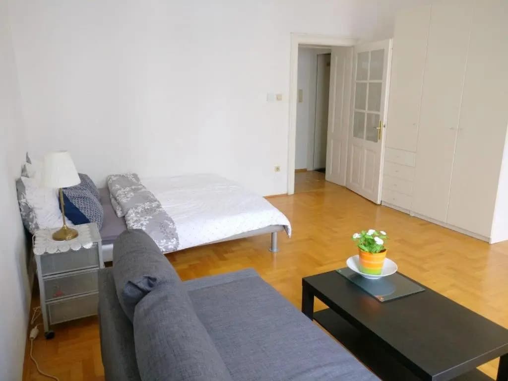Stylish & Central by JR City Apartments - photo 2