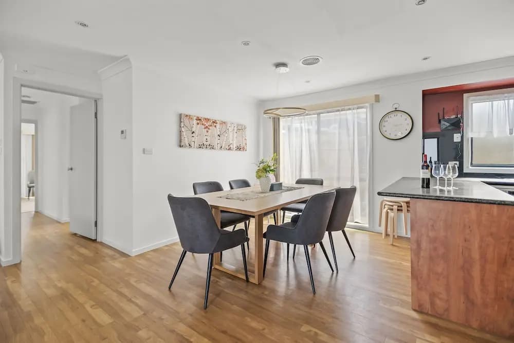 StayAU Stunning 4BRHouse Berwick - photo 16