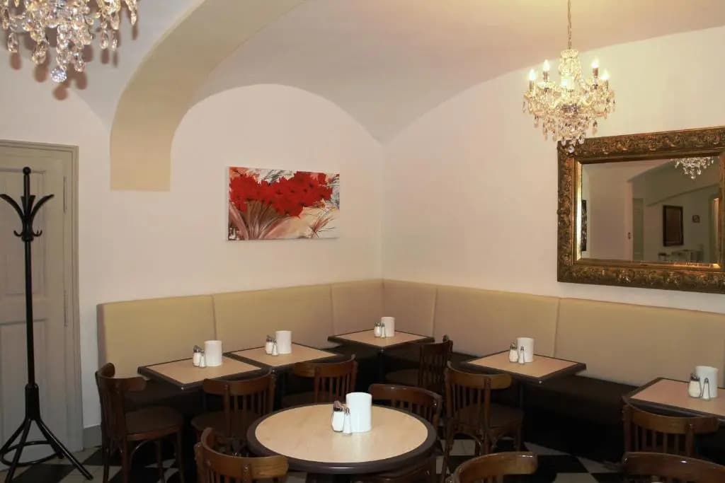 Hotel Graf Stadion - photo 13