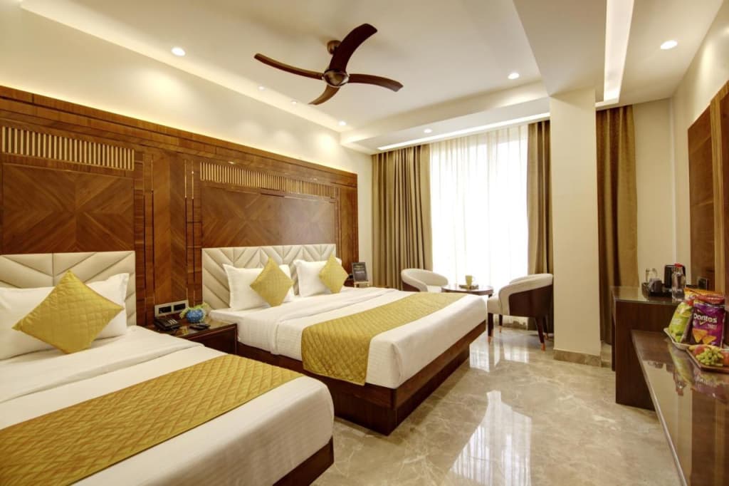 OYO 11325 Hotel Superb - photo 1