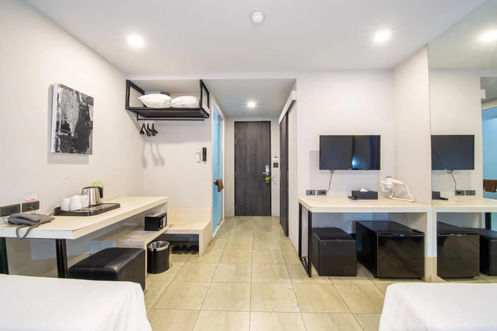 We Terminal Hotel - photo 29