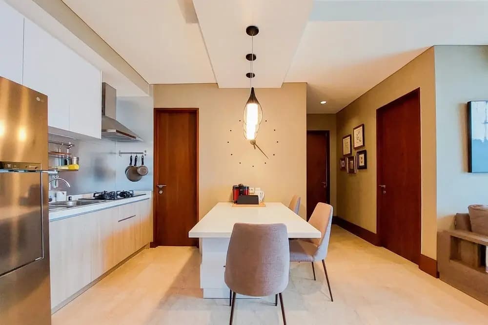 Stylish and Luxury 2BR Apartment in Veranda Residence Puri - photo 17
