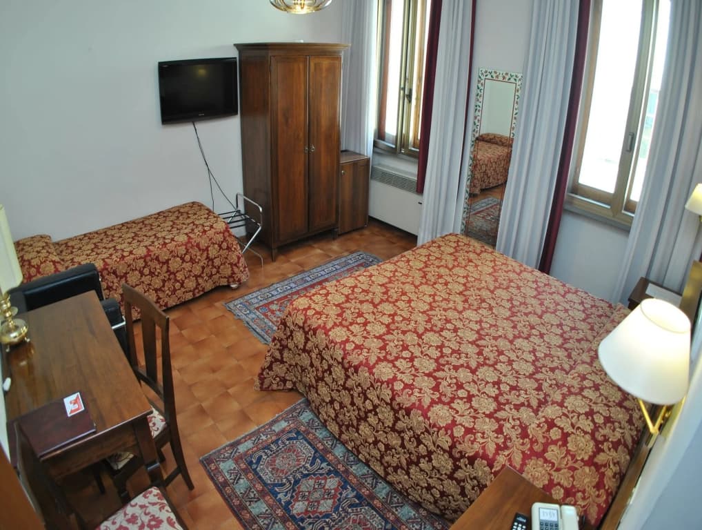 Hotel City - photo 6