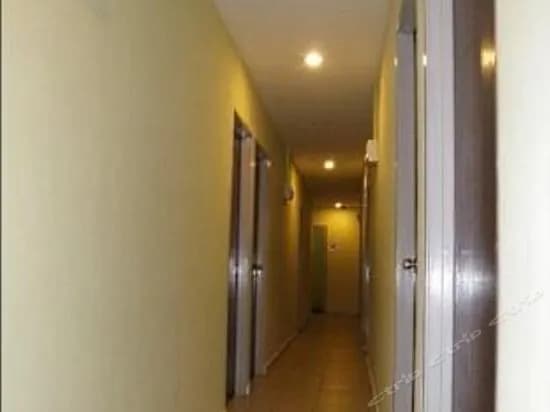Century Rest Inn - photo 9