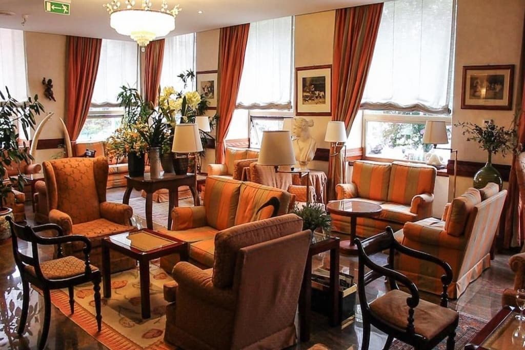 Hotel Bristol - photo 2