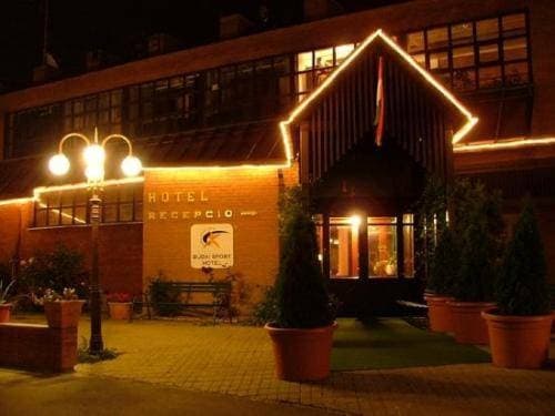 Budai Sport Hotel - main photo