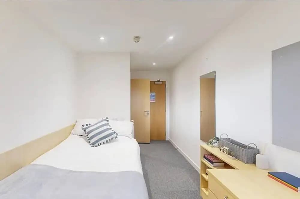Student Only Ensuite Plus Edinburgh - photo 5