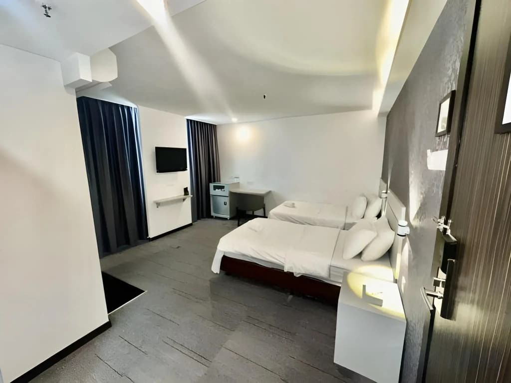 Muar Traders Hotel - photo 17