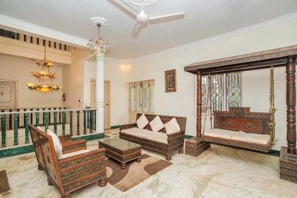 OYO 74356 Hotel Silver Tree - photo 3
