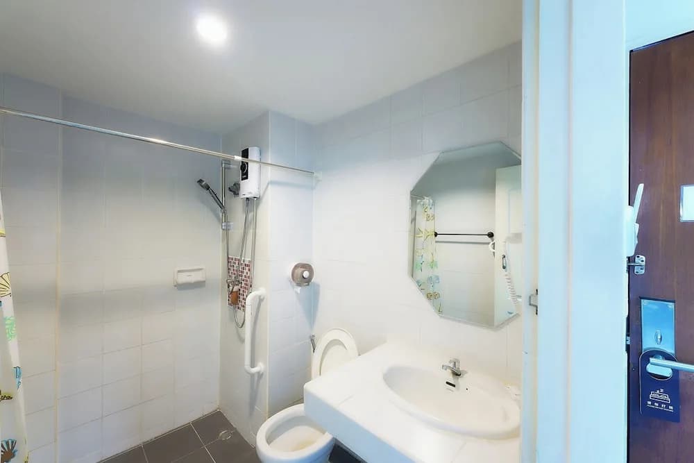 Nora Bukit Hotel - photo 8