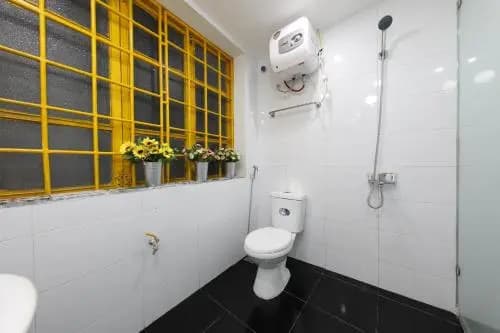 GREENY PRIVATE ROOM 100m to Hanoi Train Station - photo 2