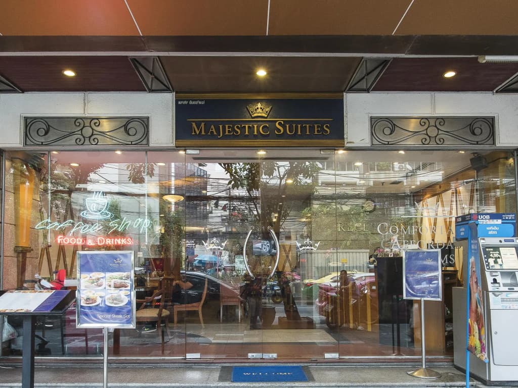 Majestic Suites - photo 14