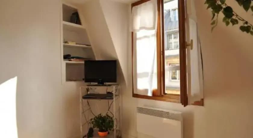 Studio rue de Montmartre - photo 5