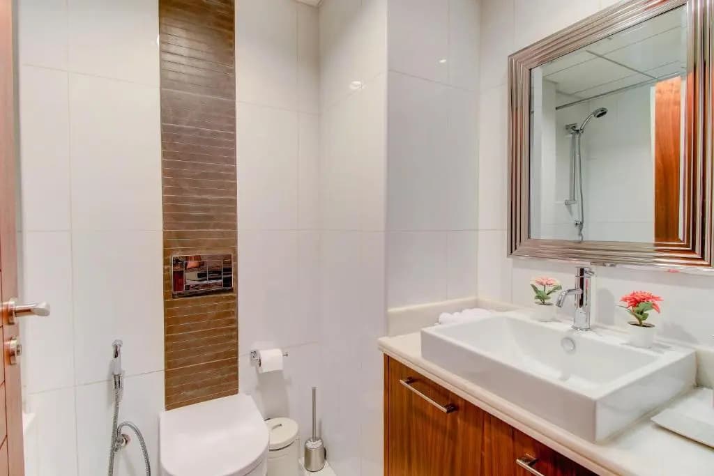 Durrani Homes - Luxurious Studio near Dubai Mall with pool view - photo 9