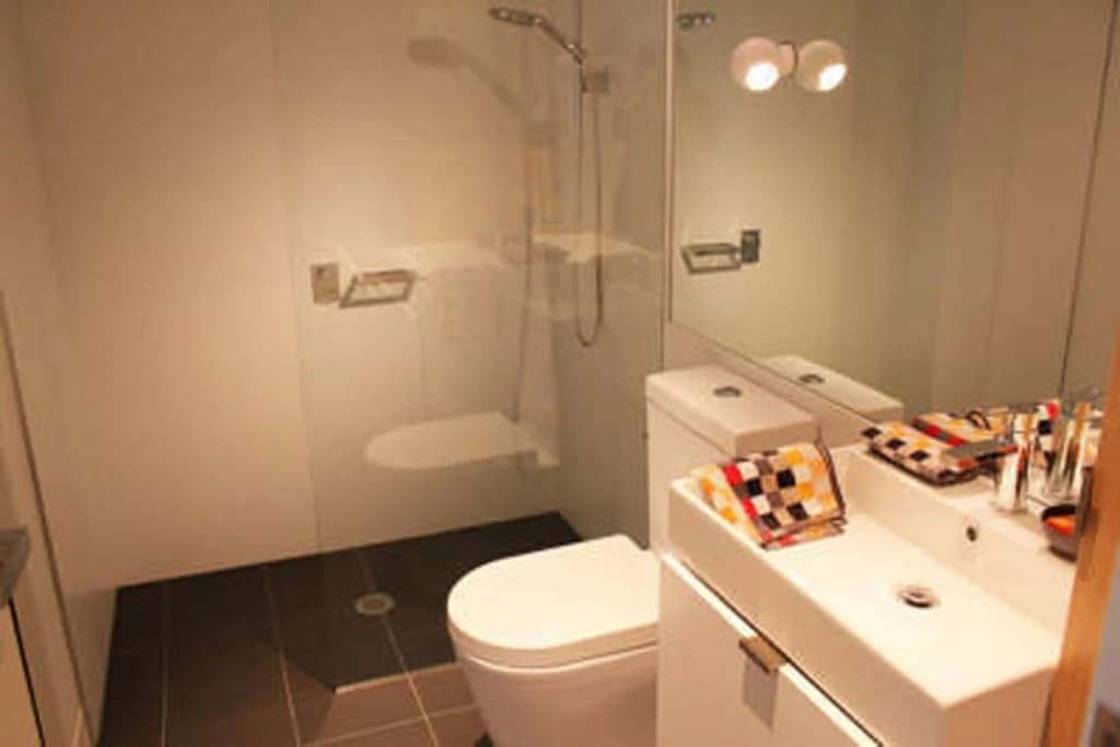Guilfoyle Apartments - photo 8