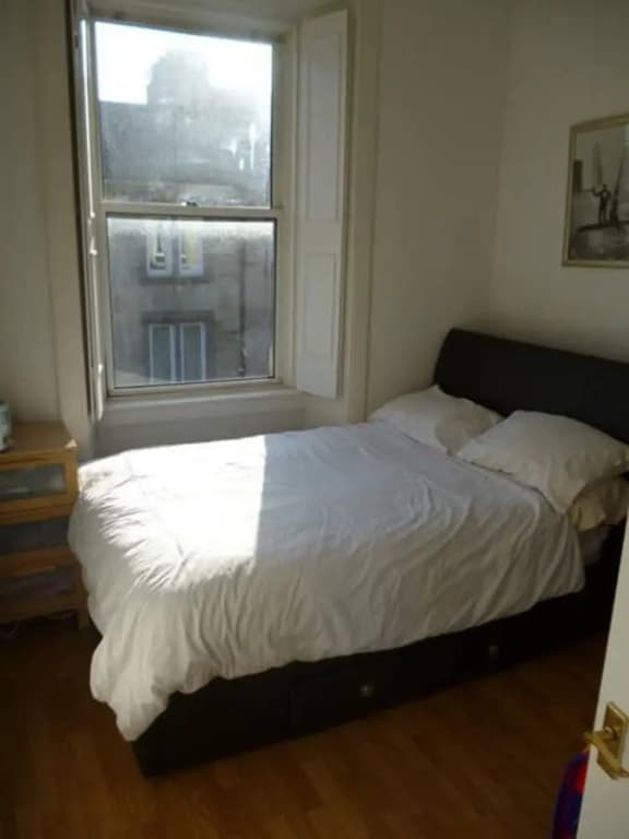 Well-connected, Cosy 1 Bedroom Flat in Dalry - photo 6