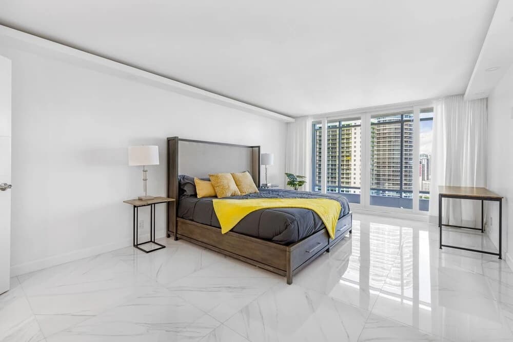 Chic Bayfront Condo With Stunning View - photo 6
