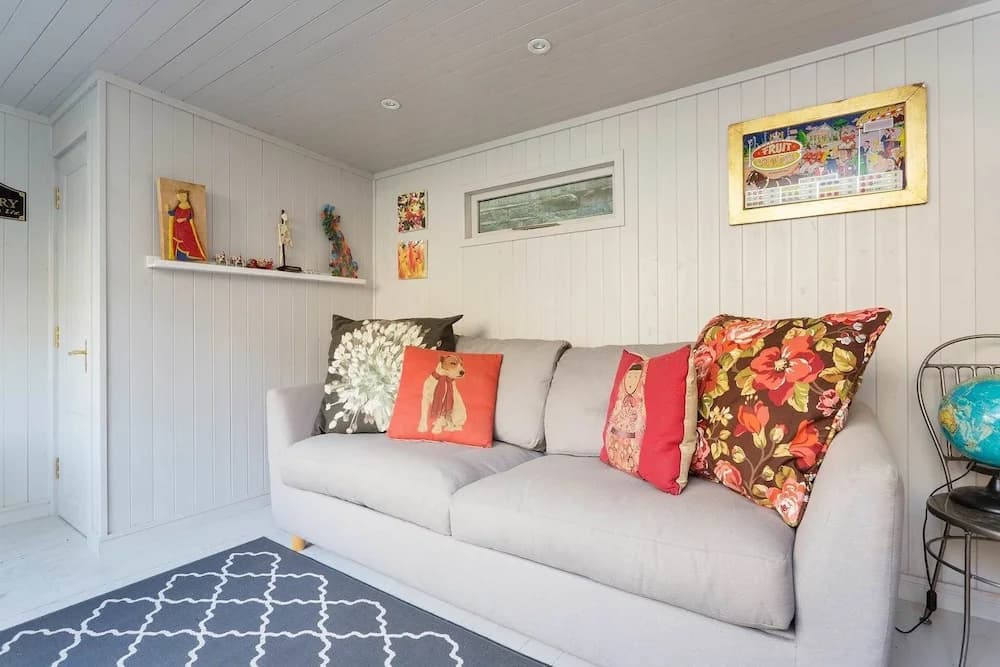 The Shepherd's Bush Hideaway - photo 10