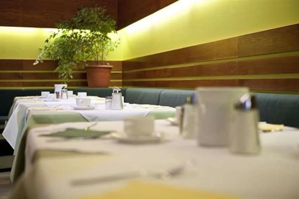 Hotel Caroline - photo 22