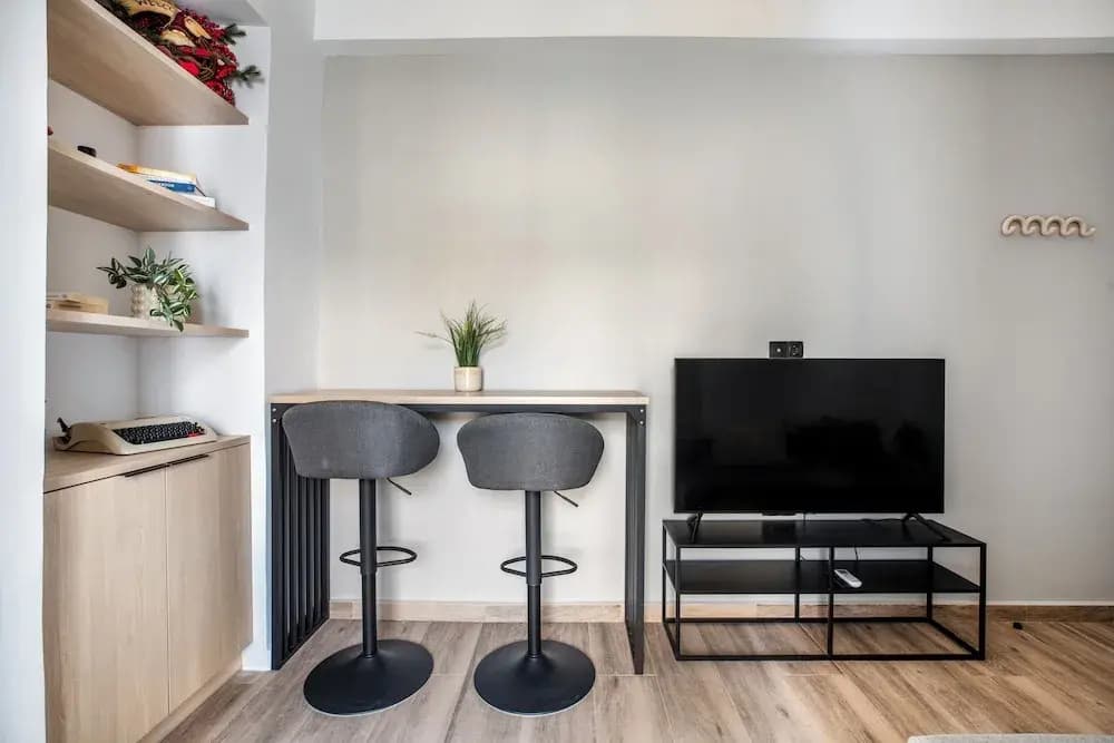 Sway - Chic 1-BR Apt & Balcony in Athens - photo 7