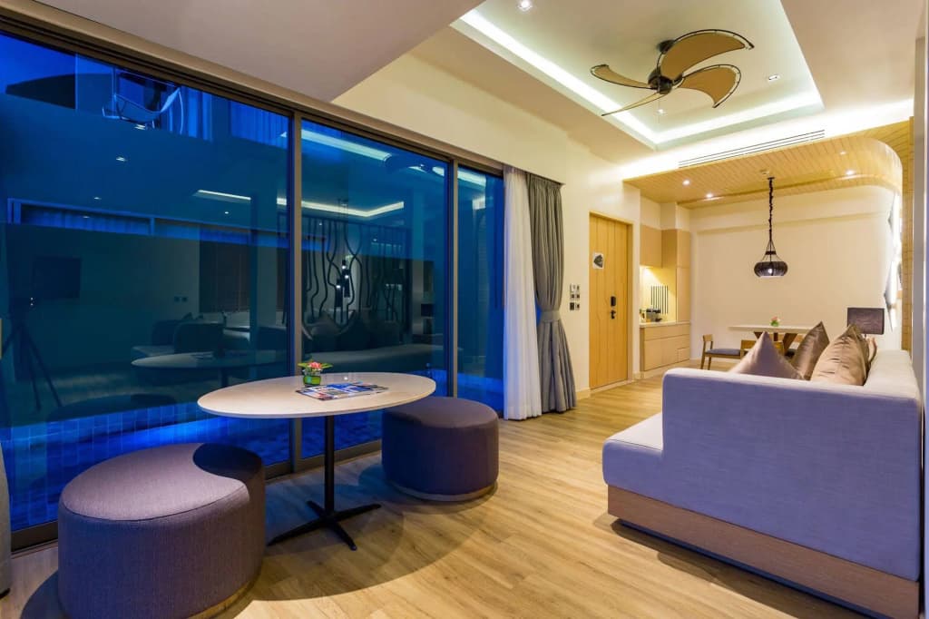 Crest Resort & Pool Villas - photo 13