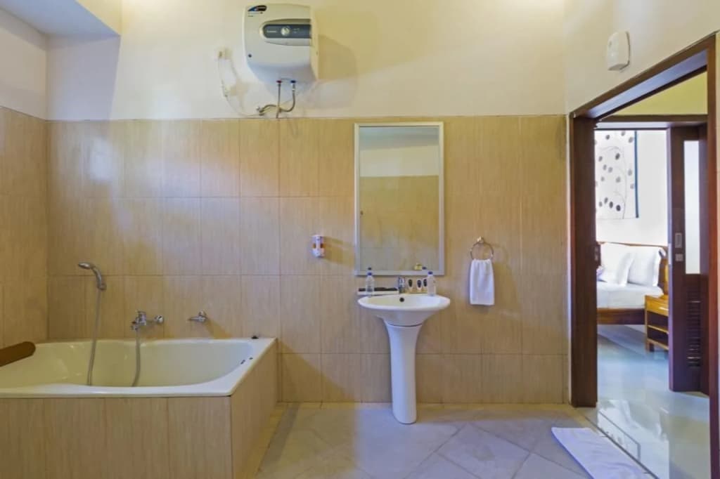 Kubal Villa and Living Seminyak - photo 9