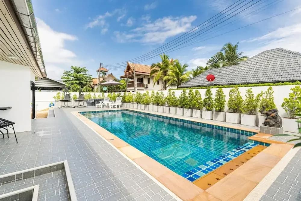 Chonlada Pool Access 2 BR Bungalow - photo 14