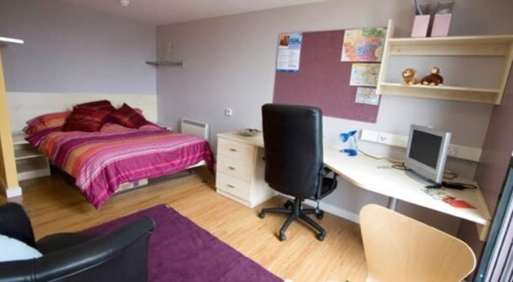 Portsburgh Court - Campus Accommodation - photo 5