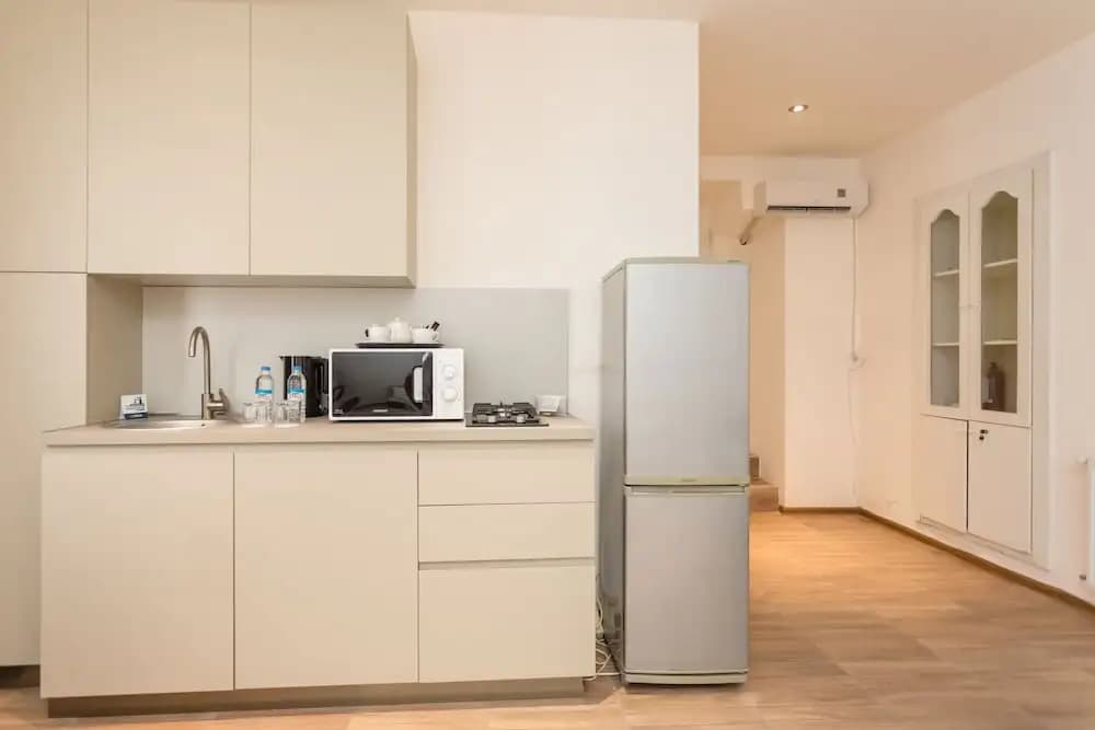 Falcon Apartments Friends - photo 11