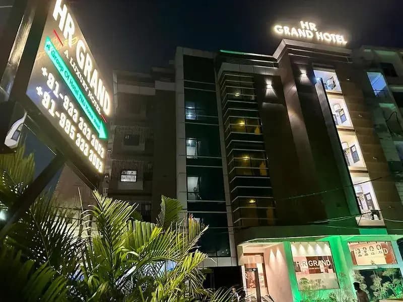 HR Grand Hotel - photo 23