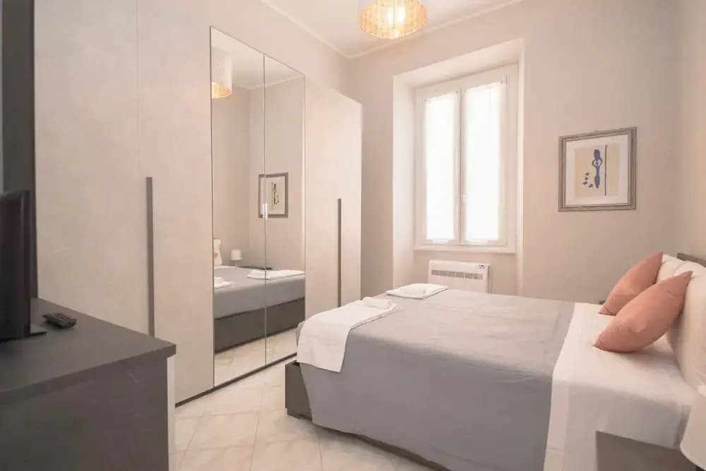 Rome Flat 42 by Ghor - photo 1