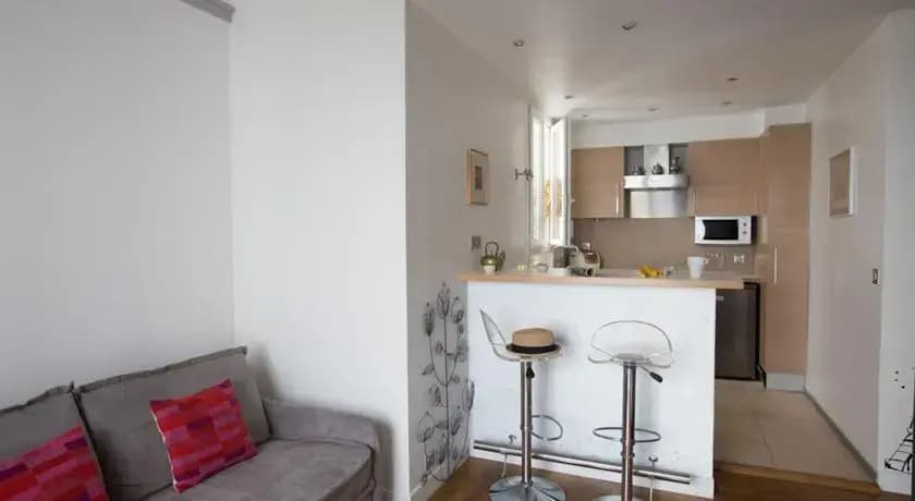 Charming Flat in 7th Near Eiffel Tower - photo 1