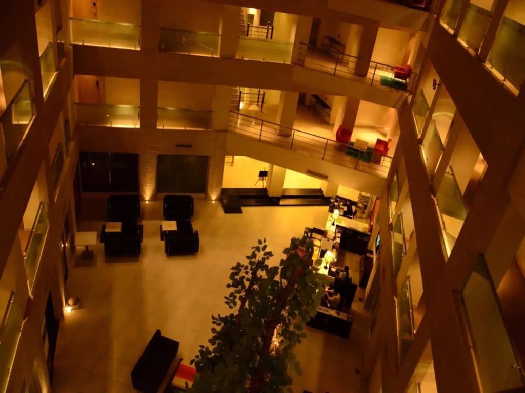 Avalon Courtyard - photo 1