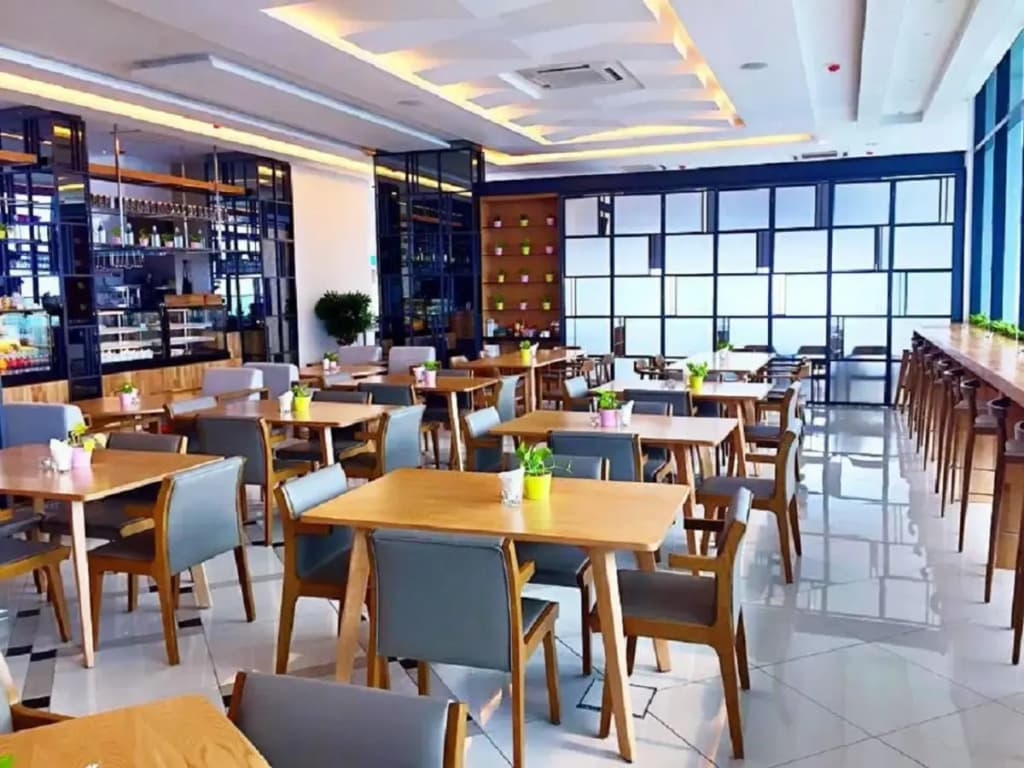 The Shore Hotel & Residences - photo 42